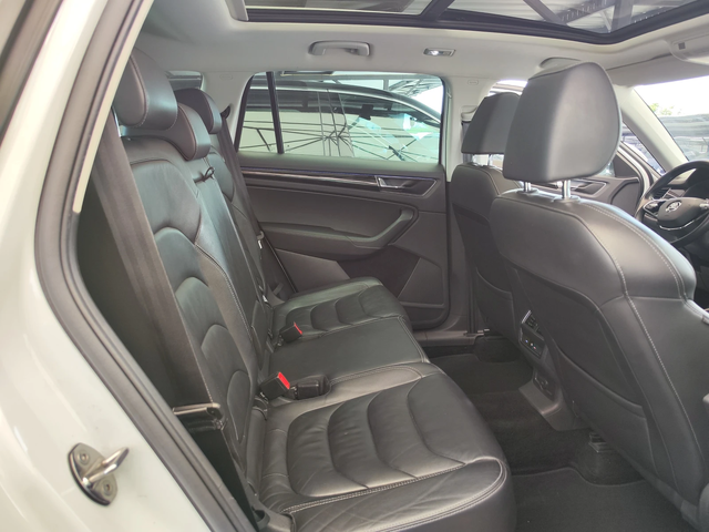 Skoda Kodiaq 2.0#CAMERA#PODGREV#PANORAMA#DIGITAL#LIZING - автомобили, коли, обяви за нови и употребявани 6