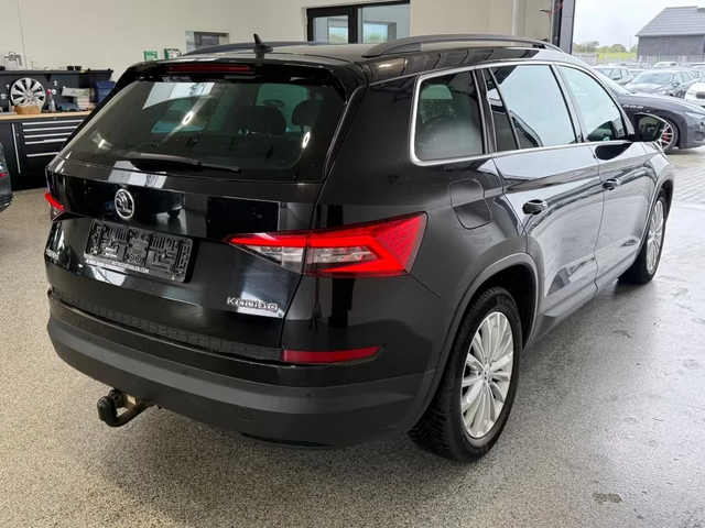 Skoda Kodiaq 1.5 TSI DSG7 ACC AHK LED - автомобили, коли, обяви за нови и употребявани 4