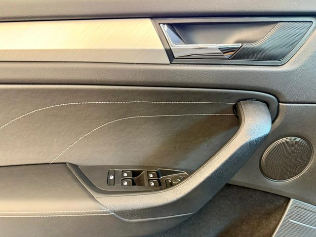 Skoda Kodiaq 2.0TDI* DSG* Nardo Grey* Face* Лизинг - автомобили, коли, обяви за нови и употребявани 6