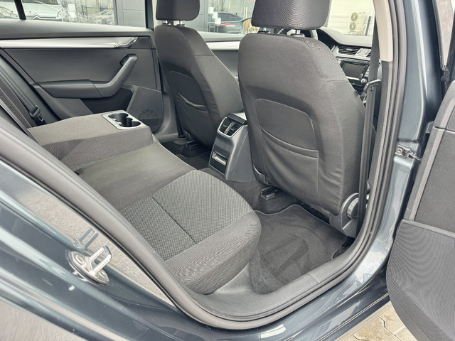 Skoda Octavia 1.4TFSi Bifuel - автомобили, коли, обяви за нови и употребявани 13