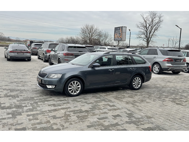 Skoda Octavia 1.4TFSi Bifuel - автомобили, коли, обяви за нови и употребявани 1