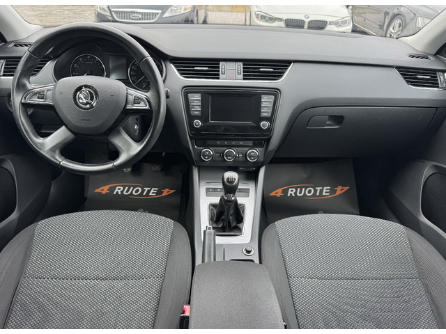 Skoda Octavia 1.4TFSi Bifuel - автомобили, коли, обяви за нови и употребявани 8