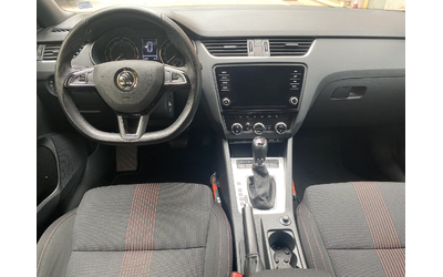 Skoda Octavia 1.5 TSI /DSG /Sport Business - автомобили, коли, обяви за нови и употребявани 8