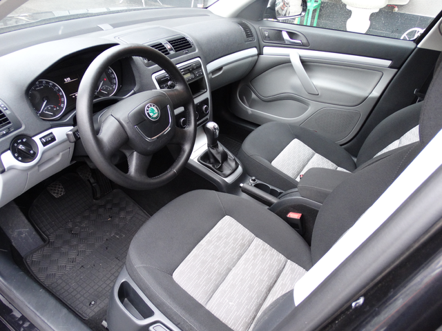 Skoda Octavia 1.6 tdi 4x4 -2броя - автомобили, коли, обяви за нови и употребявани 6