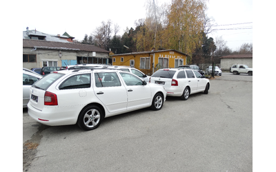 Skoda Octavia 1.6 tdi 4x4 -2броя - автомобили, коли, обяви за нови и употребявани 9