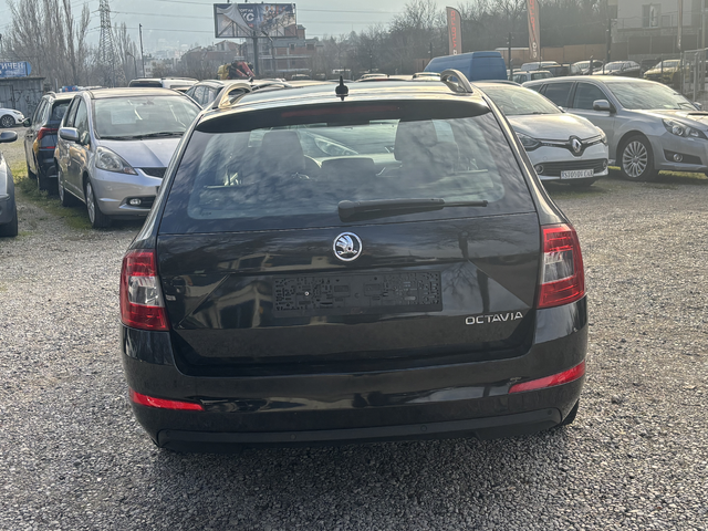 Skoda Octavia 1.6TDI - автомобили, коли, обяви за нови и употребявани 4