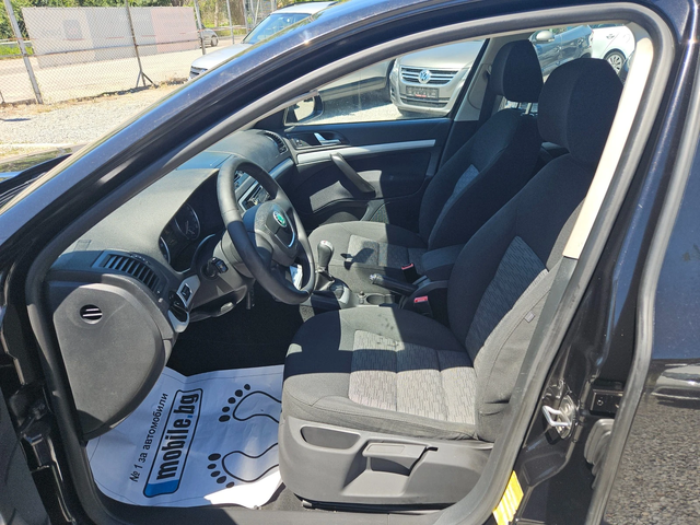Skoda Octavia 1.8 - 160 к.с. - автомобили, коли, обяви за нови и употребявани 16