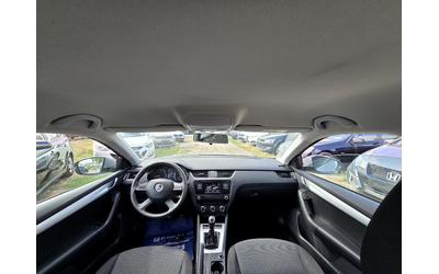 Skoda Octavia 1.8 TSI (180 кс) - автомобили, коли, обяви за нови и употребявани 13