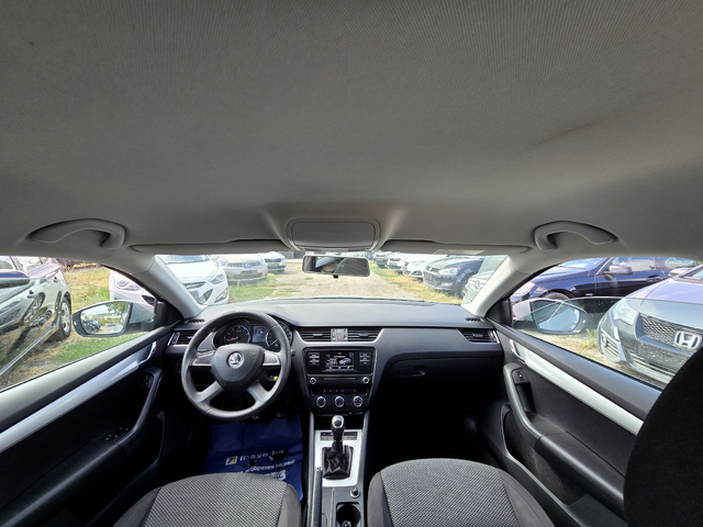 Skoda Octavia 1.8 TSI (180 кс) - автомобили, коли, обяви за нови и употребявани 13