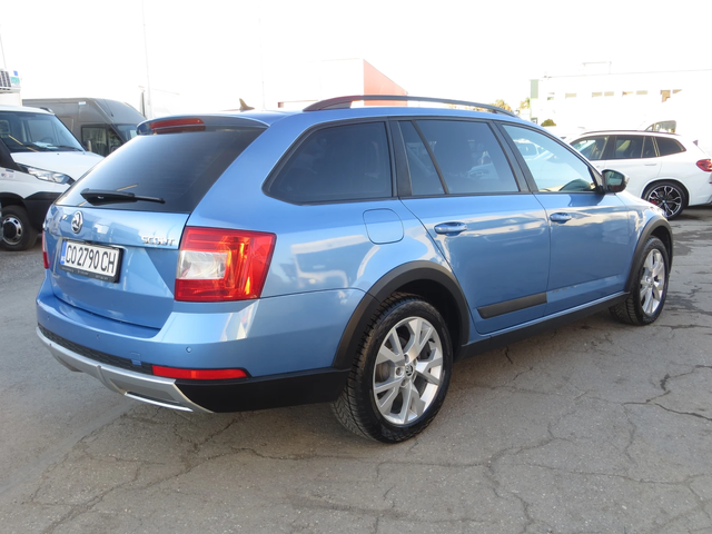 Skoda Octavia SCOUT 4x4 - автомобили, коли, обяви за нови и употребявани 3