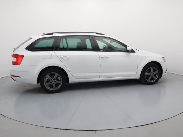 Skoda Octavia - автомобили, коли, обяви за нови и употребявани 11