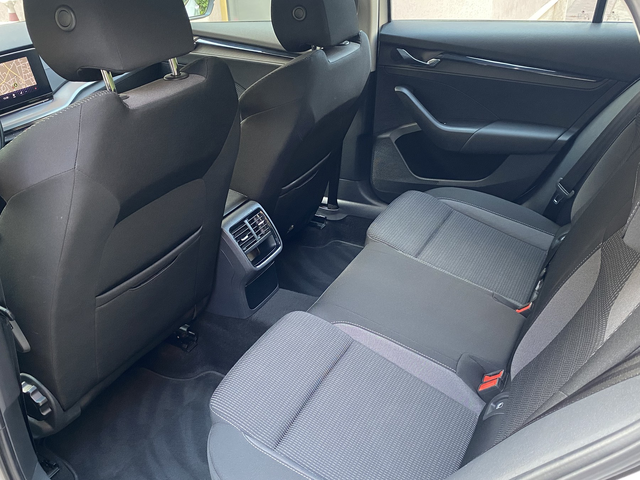 Skoda Octavia 2.0 TDI (150 кс) DSG - автомобили, коли, обяви за нови и употребявани 11