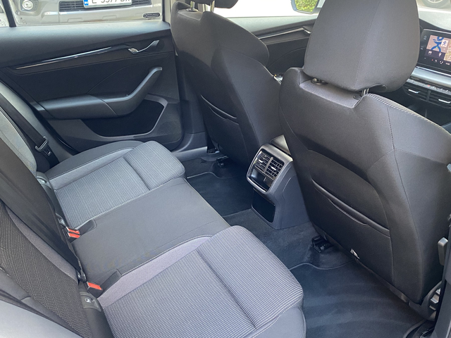 Skoda Octavia 2.0 TDI (150 кс) DSG - автомобили, коли, обяви за нови и употребявани 12