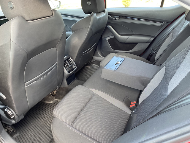 Skoda Octavia 2.0 TDI / DSG/ Ambition - автомобили, коли, обяви за нови и употребявани 11