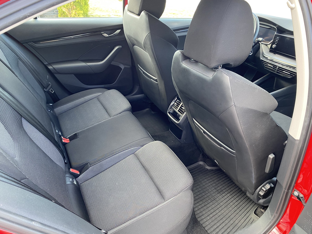 Skoda Octavia 2.0 TDI / DSG/ Ambition - автомобили, коли, обяви за нови и употребявани 12