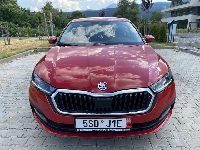 Skoda Octavia 2.0 TDI / DSG/ Ambition - автомобили, коли, обяви за нови и употребявани 1