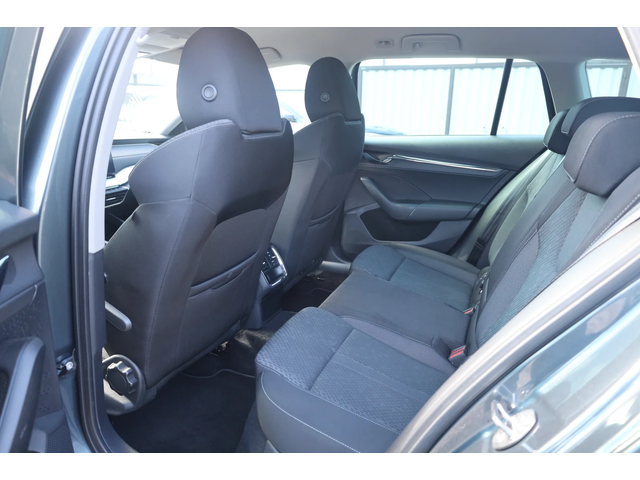 Skoda Octavia Octavia - автомобили, коли, обяви за нови и употребявани 10