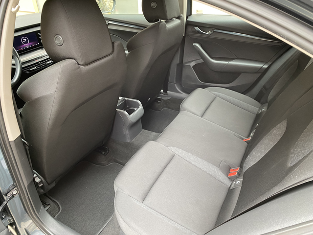 Skoda Octavia 2.0 TDI / Налична! - автомобили, коли, обяви за нови и употребявани 11