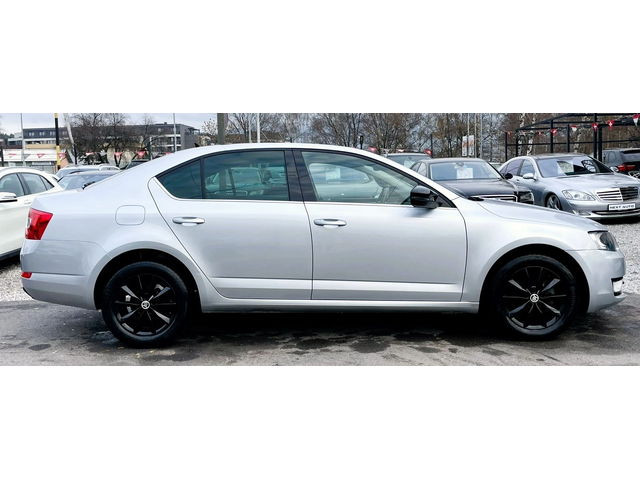 Skoda Octavia КОЖА НАВИ ПАНОРАМА DSG EURO6B - автомобили, коли, обяви за нови и употребявани 3