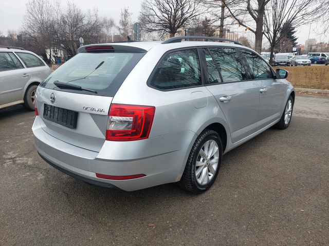 Skoda Octavia 2, 0TDI NAVI DSG - автомобили, коли, обяви за нови и употребявани 3