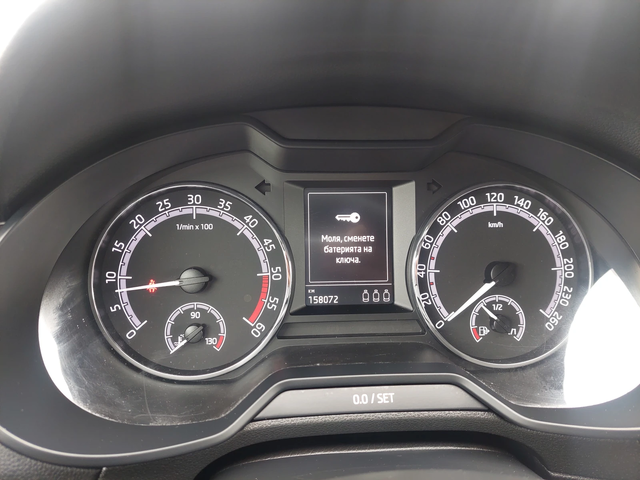 Skoda Octavia 2, 0TDI NAVI DSG - автомобили, коли, обяви за нови и употребявани 9