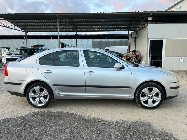 Skoda Octavia 1.9TDI- 105к.с. Парктроник/ Климатроник - автомобили, коли, обяви за нови и употребявани 3