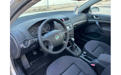 Skoda Octavia 1.9TDI- 105к.с. Парктроник/ Климатроник - автомобили, коли, обяви за нови и употребявани 9