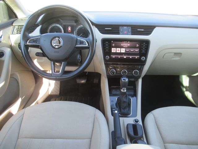 Skoda Octavia 1.5G-Tec DSG 130ps* LED* KEYLESS* DISTRONIC* - автомобили, коли, обяви за нови и употребявани 11