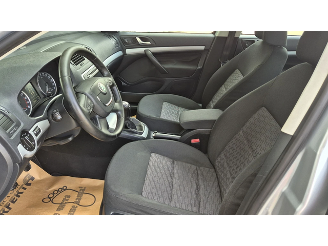 Skoda Octavia 1.6TDI 105к.с. - автомобили, коли, обяви за нови и употребявани 11