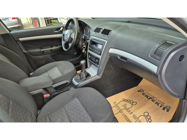 Skoda Octavia 1.6TDI 105к.с. - автомобили, коли, обяви за нови и употребявани 13