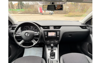 Skoda Octavia 2.0TDi / DSG / 4x4 - автомобили, коли, обяви за нови и употребявани 7