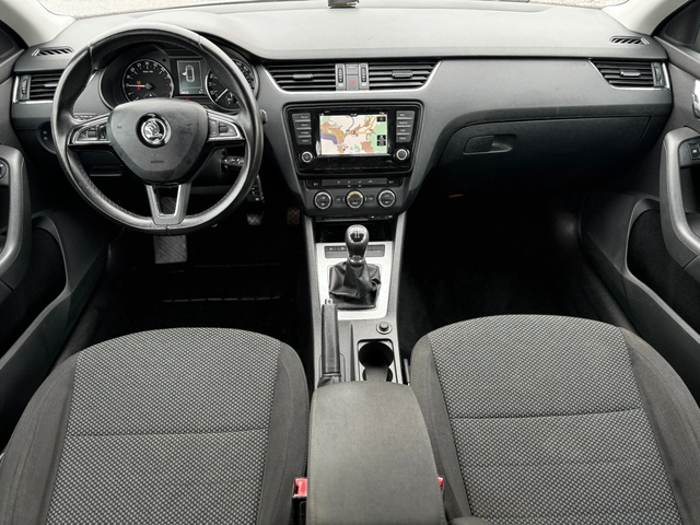 Skoda Octavia 1.6TDI 110kc сервизна история - автомобили, коли, обяви за нови и употребявани 10