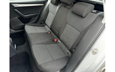 Skoda Octavia 1.6TDI 110kc сервизна история - автомобили, коли, обяви за нови и употребявани 12