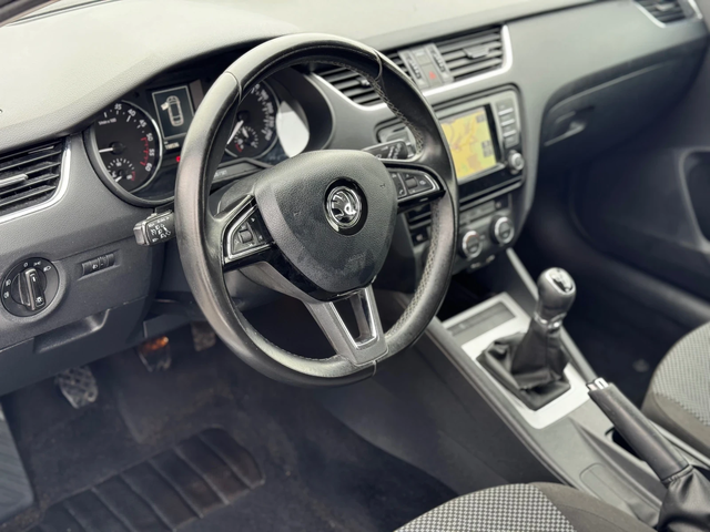 Skoda Octavia 1.6TDI 110kc сервизна история - автомобили, коли, обяви за нови и употребявани 13