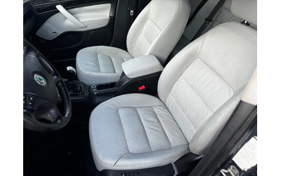 Skoda Octavia 2.0BMM/4x4/140kc/Laurin & Klement - автомобили, коли, обяви за нови и употребявани 13