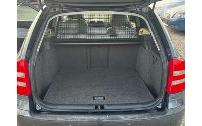 Skoda Octavia 2.0BMM/4x4/140kc/Laurin & Klement - автомобили, коли, обяви за нови и употребявани 14