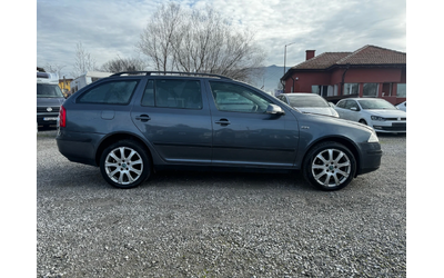 Skoda Octavia 2.0BMM/4x4/140kc/Laurin & Klement - автомобили, коли, обяви за нови и употребявани 8