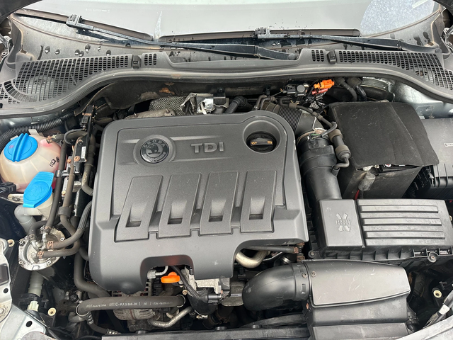 Skoda Octavia 2.0TDI 140kc 4X4 SCOU NAVIT - автомобили, коли, обяви за нови и употребявани 14