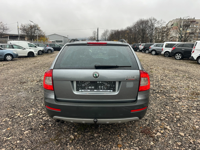 Skoda Octavia 2.0TDI 140kc 4X4 SCOU NAVIT - автомобили, коли, обяви за нови и употребявани 3