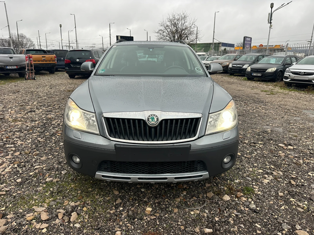 Skoda Octavia 2.0TDI 140kc 4X4 SCOU NAVIT - автомобили, коли, обяви за нови и употребявани 7