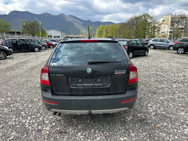 Skoda Octavia 2.0TDI 140kc SCOUT - автомобили, коли, обяви за нови и употребявани 3