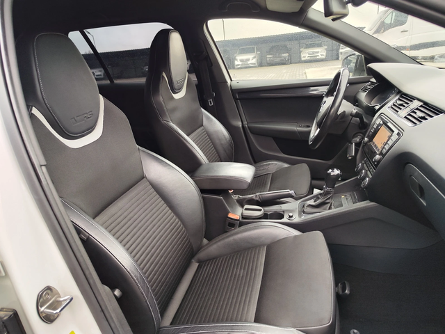 Skoda Octavia VRS* CARBON* RECARO* DSG* NAVI* PODGREV* LIZING - автомобили, коли, обяви за нови и употребявани 8