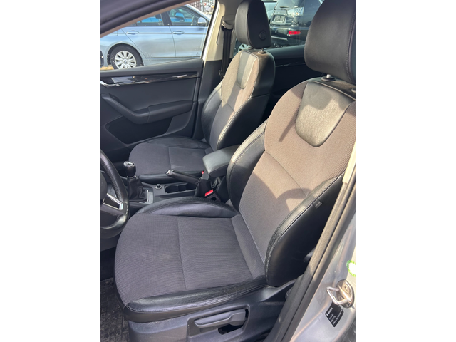 Skoda Octavia 2.0TDI NAVI/KOJA EURO 6 - автомобили, коли, обяви за нови и употребявани 11