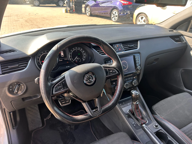 Skoda Octavia VRS AVTOMAT/NAVI/KOJA EURO 5 - автомобили, коли, обяви за нови и употребявани 11