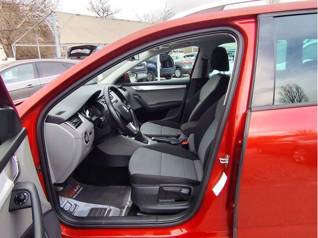 Skoda Octavia 2.0TDi-150k.с* 4X4* FACELIFT* EXECUTIVE* ПАНОРАМА - автомобили, коли, обяви за нови и употребявани 6