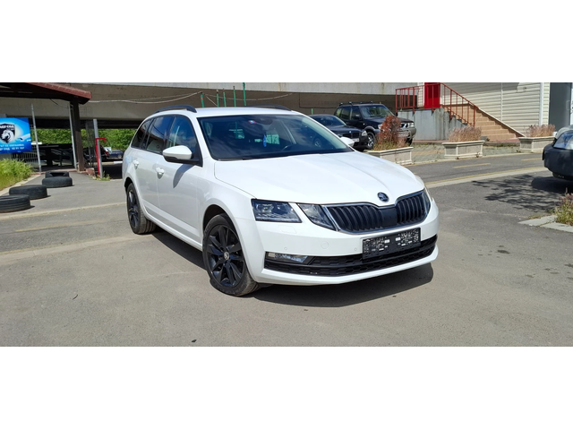 Skoda Octavia 2.0 184kc Full led  4x4  Dsg Facelift - автомобили, коли, обяви за нови и употребявани 0