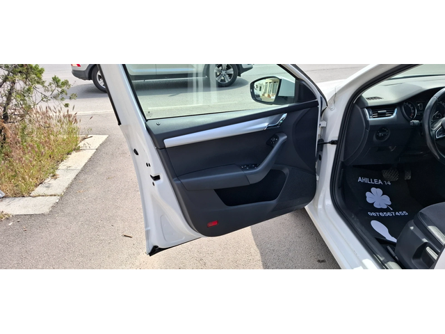 Skoda Octavia 2.0 184kc Full led  4x4  Dsg Facelift - автомобили, коли, обяви за нови и употребявани 6