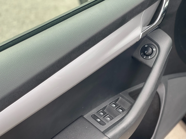 Skoda Octavia 1.6TDi - автомобили, коли, обяви за нови и употребявани 13