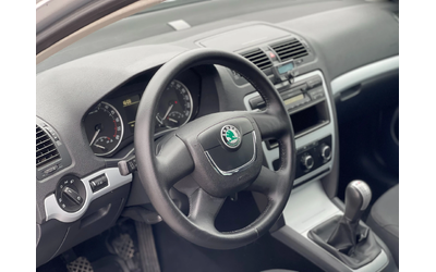 Skoda Octavia 1.6TDi 105к.с. - автомобили, коли, обяви за нови и употребявани 11