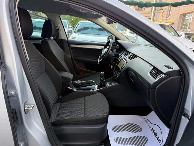 Skoda Octavia 1.4TSI G-TEC NAVI - автомобили, коли, обяви за нови и употребявани 12